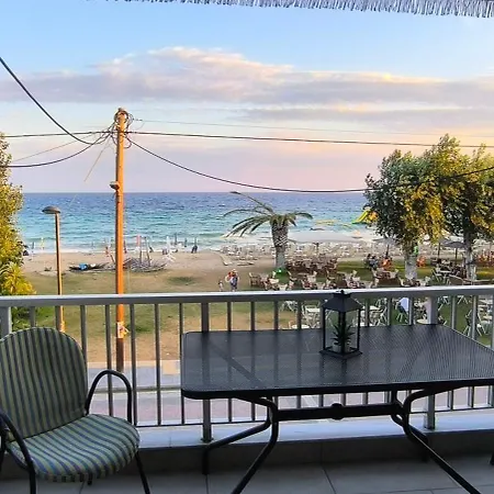 Sea First Apartmán Flogita